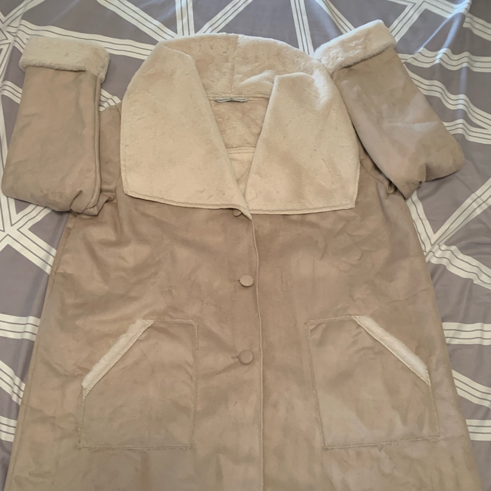 Beige Signature Collection Brand New - Picture 3 of 3